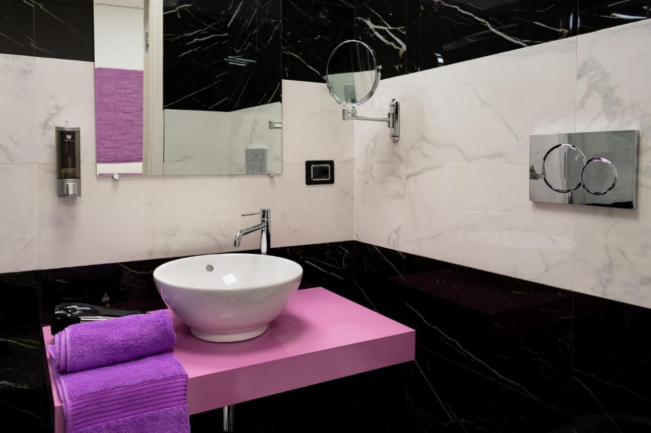 Royal Central Room Bologna Bagian luar foto