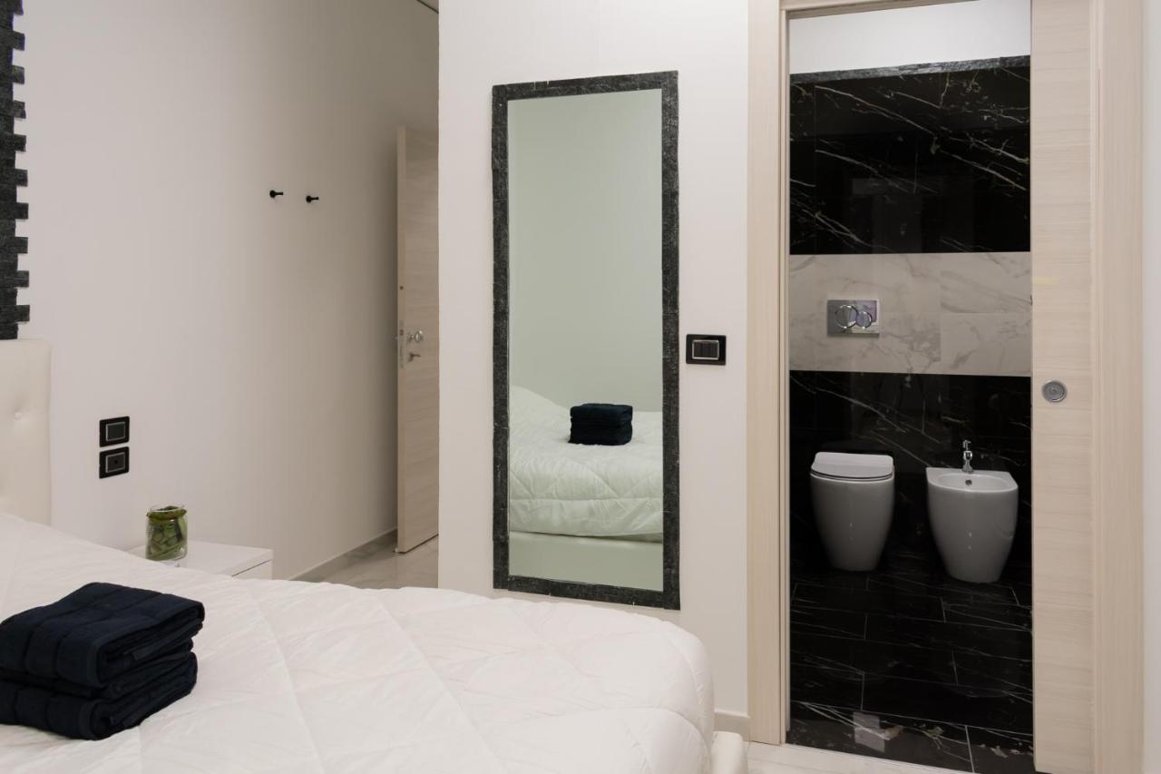 Royal Central Room Bologna Bagian luar foto