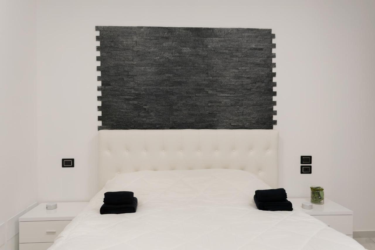 Royal Central Room Bologna Bagian luar foto