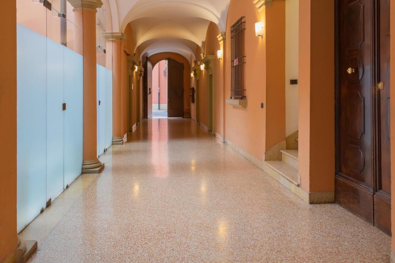 Royal Central Room Bologna Bagian luar foto