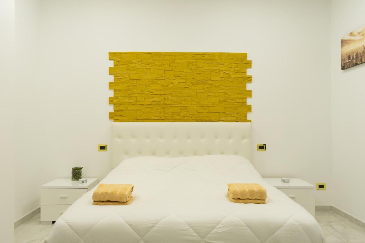 Royal Central Room Bologna Bagian luar foto